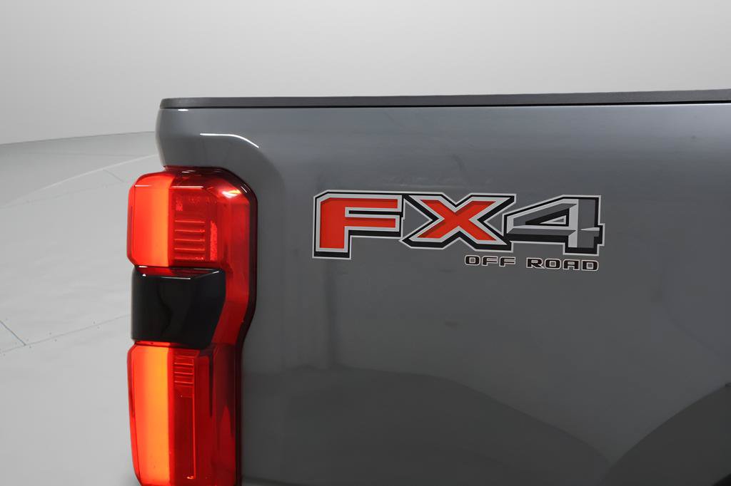 Used 2024 Ford F250 Platinum AWD/4WD image 38