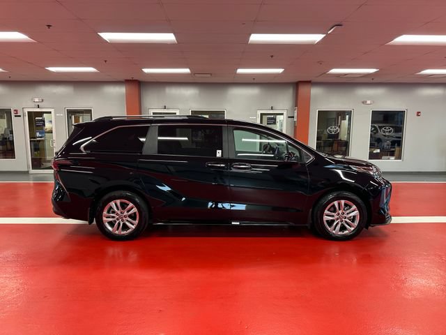Certified 2025 Toyota Sienna XLE w/ XLE Plus Package AWD/4WD image 3