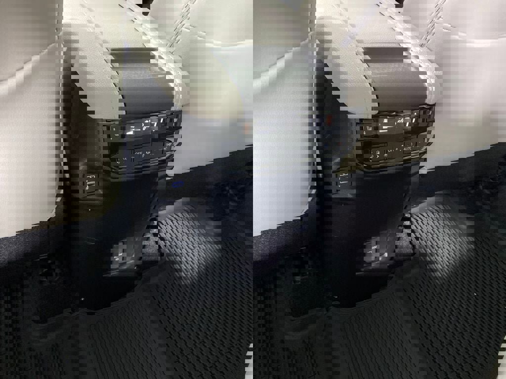 New 2026 Toyota Grand Highlander Limited image 30