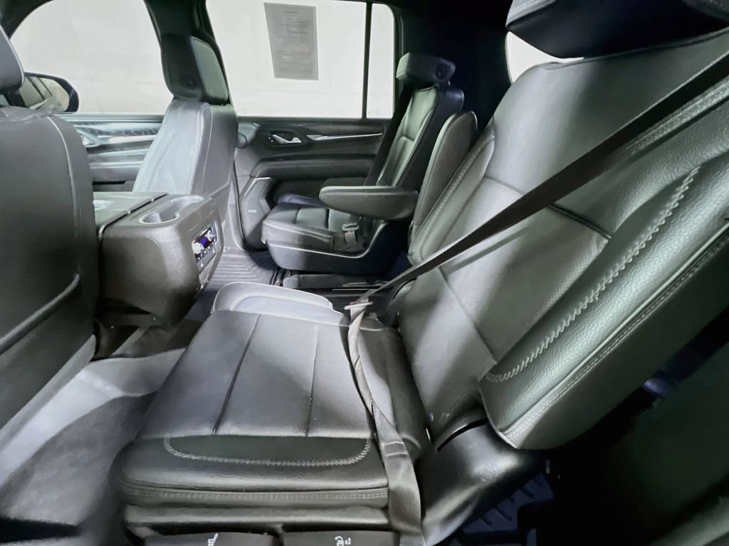 Used 2023 GMC Yukon XL Denali AWD/4WD image 21