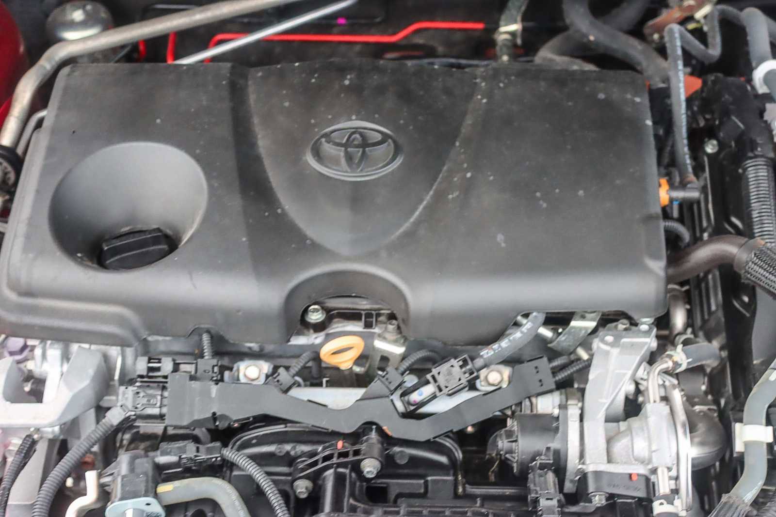 Used 2021 Toyota RAV4 XLE image 24