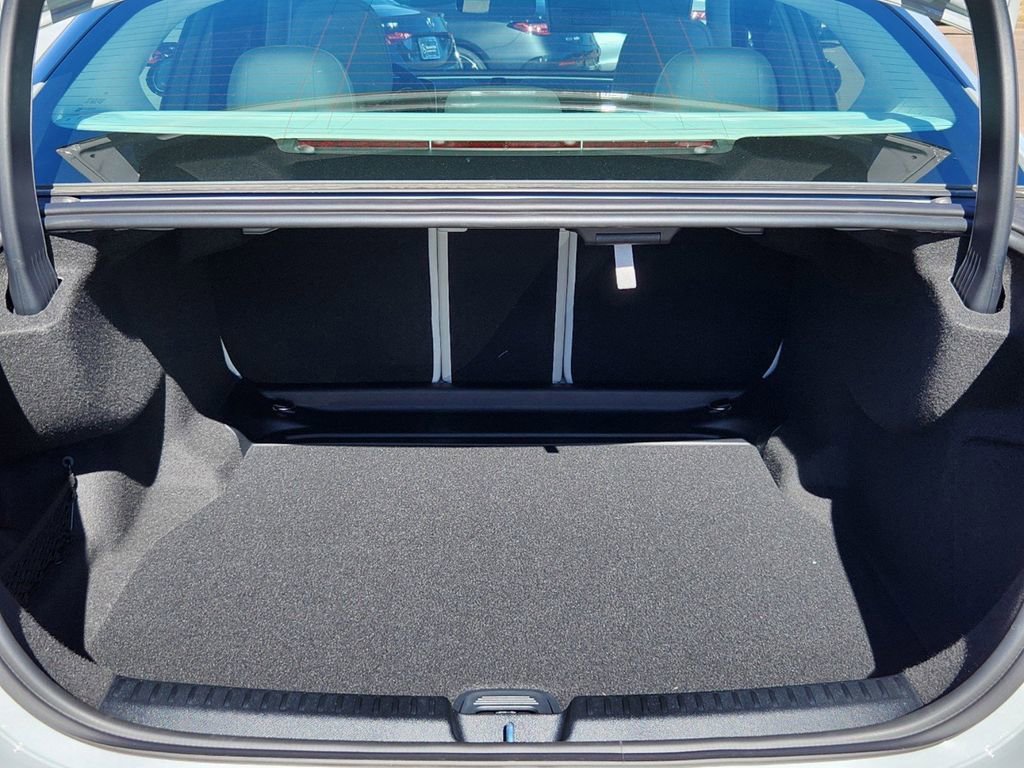 Used 2025 Mercedes-Benz E 450 4MATIC Sedan image 21