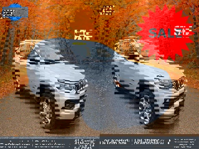 Used 2024 Jeep Compass Latitude image 1