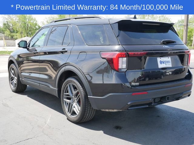 Used 2025 Ford Explorer ST-Line w/ ST-Line Street Pack AWD/4WD image 3
