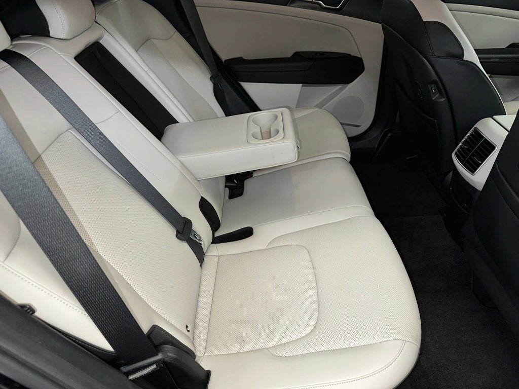 Used 2023 Kia Sportage EX image 27