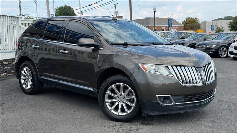 Used 2011 Lincoln MKX 2WD w/ 101A Rapid Spec Order Code image 8