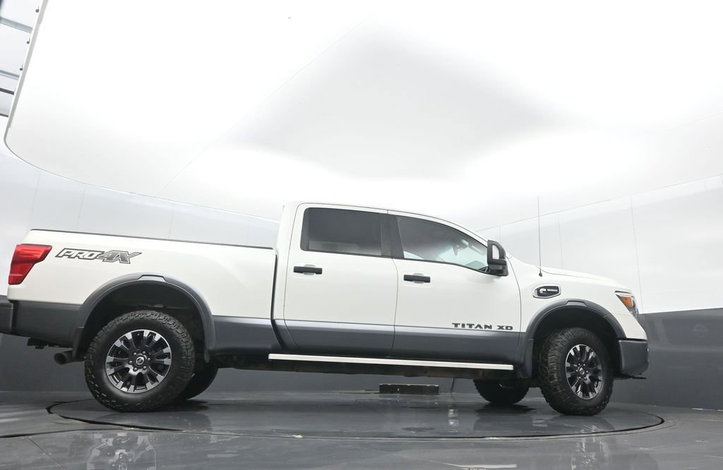 Used 2018 Nissan Titan PRO-4X w/ Pro-4x Convenience Package image 36