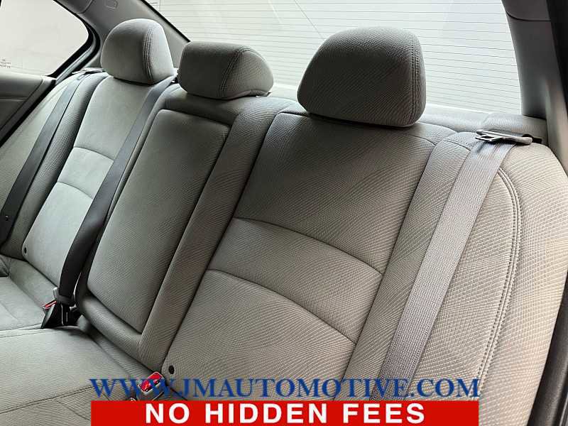 Used 2016 Honda Accord EX image 16