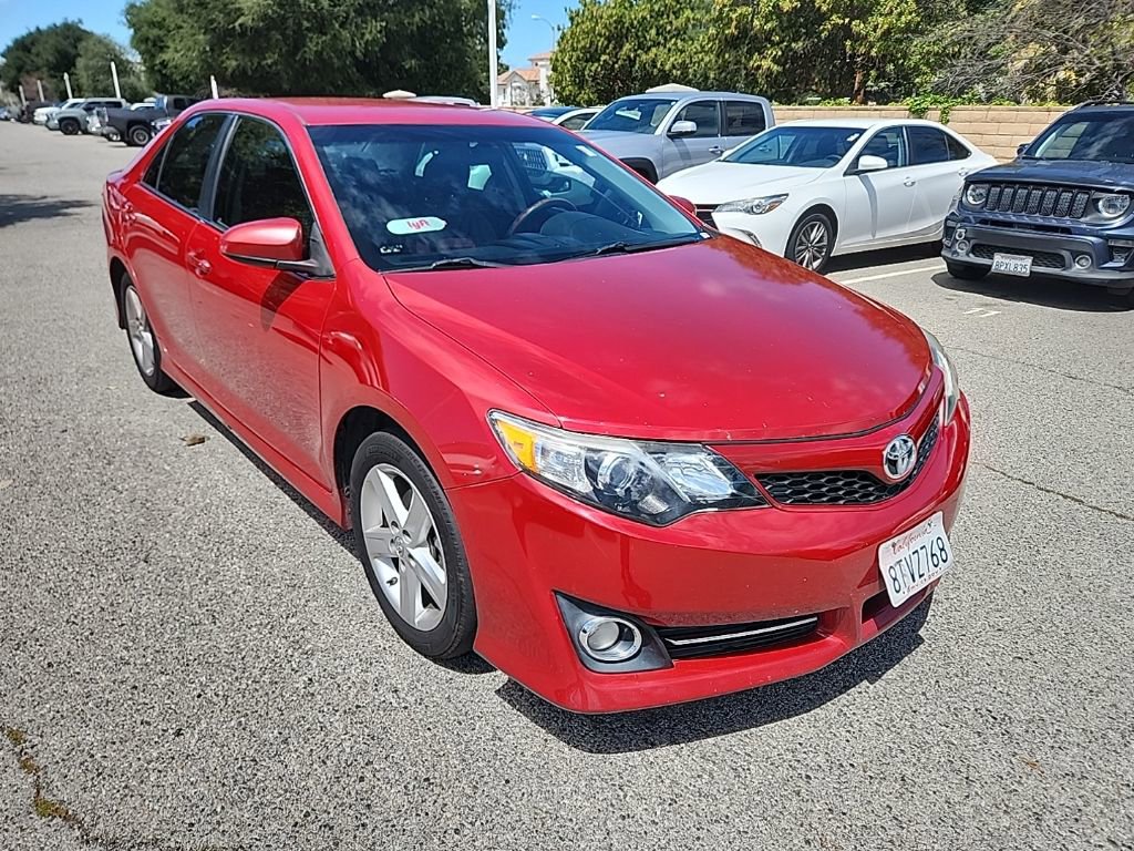 Used 2014 Toyota Camry SE image 7
