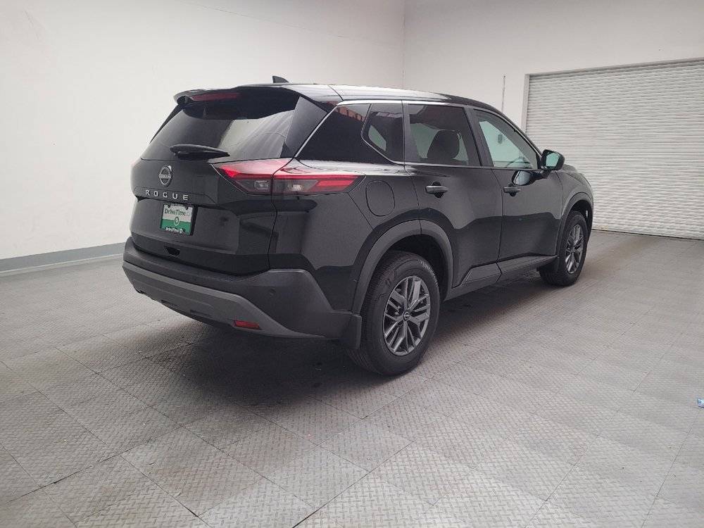 Used 2023 Nissan Rogue S image 9