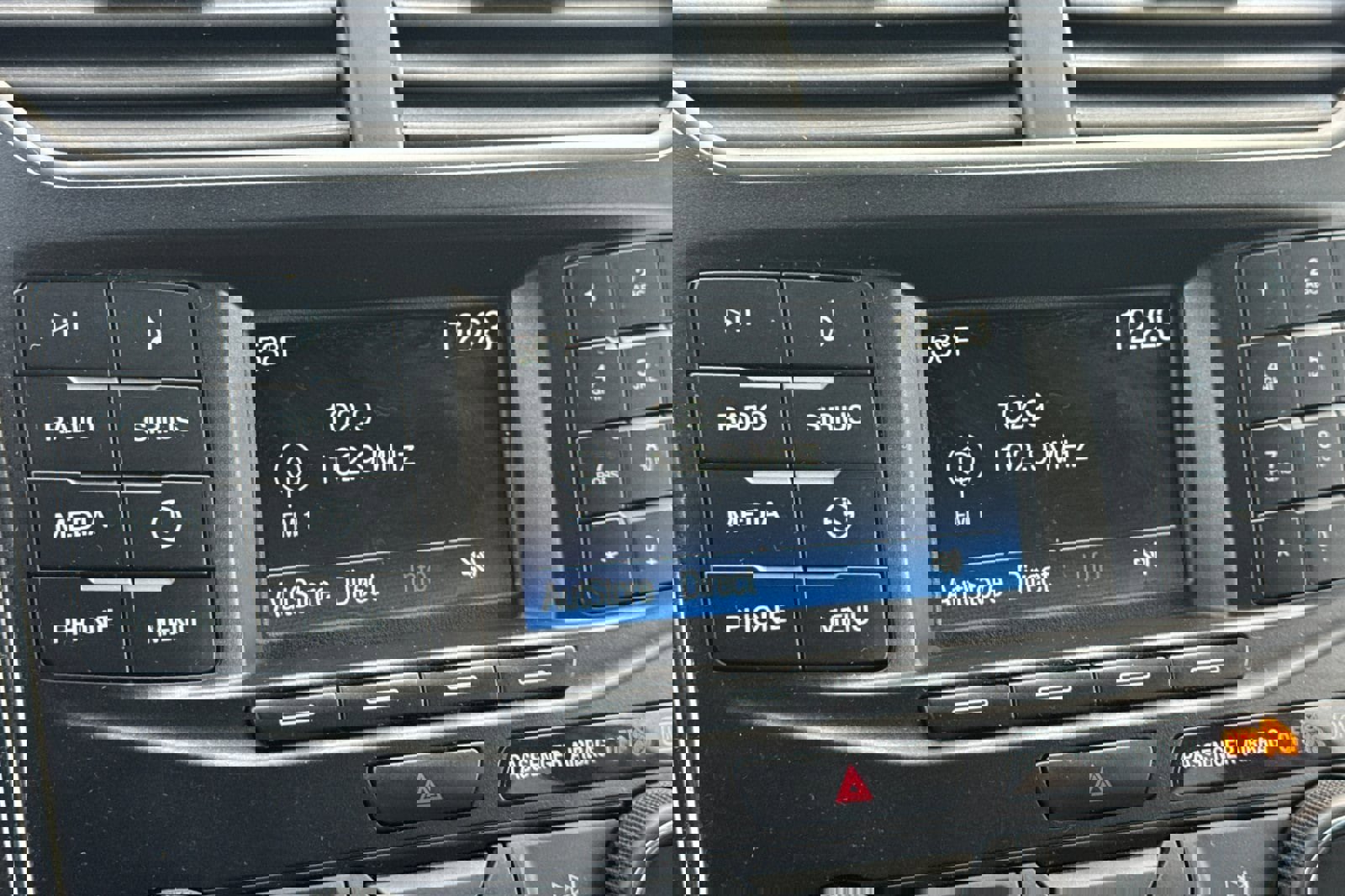 Used 2018 Ford Explorer XLT image 19