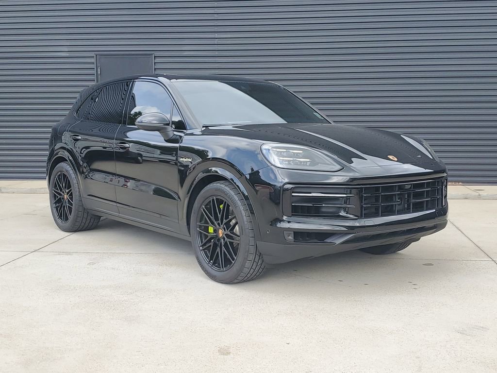 Certified 2025 Porsche Cayenne E-Hybrid image 9