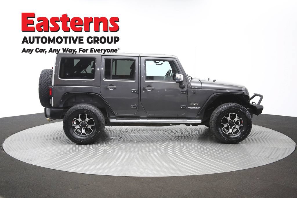 Used 2017 Jeep Wrangler Unlimited Sahara w/ Dual Top Group AWD/4WD image 45