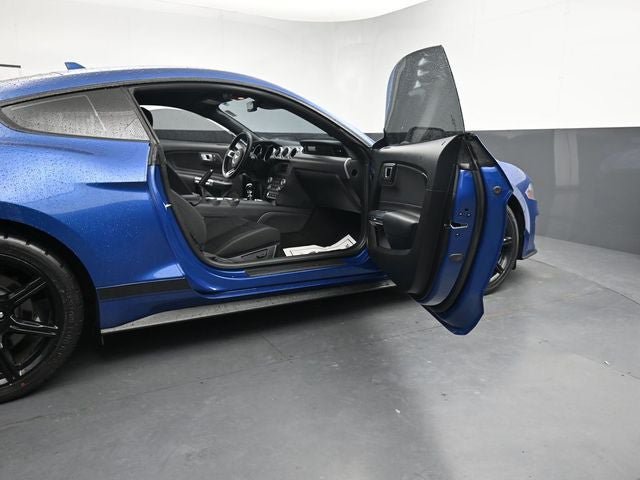 Used 2022 Ford Mustang GT RWD image 17