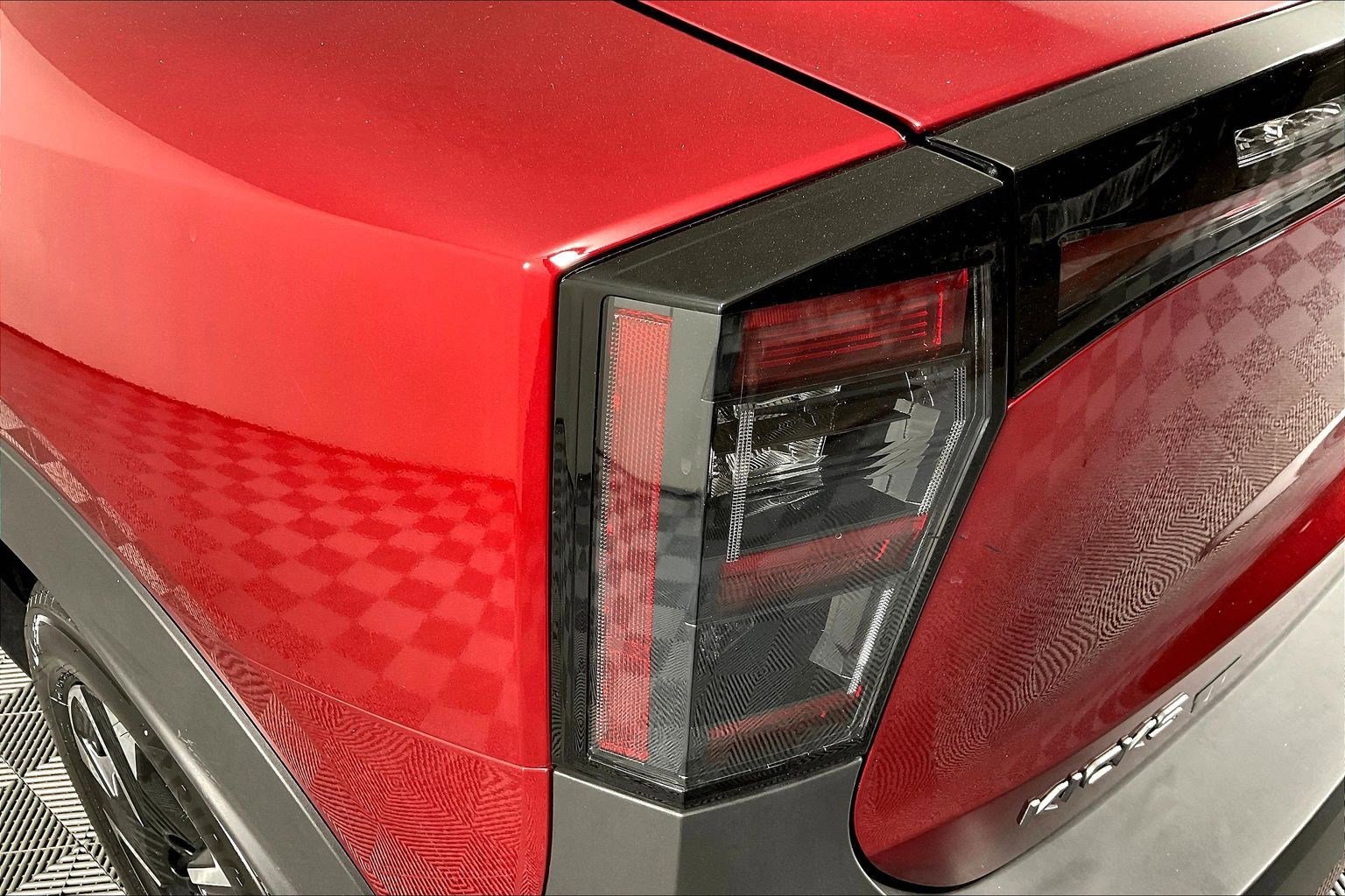 Certified 2025 Nissan Kicks SV w/ SV Premium Package image 22