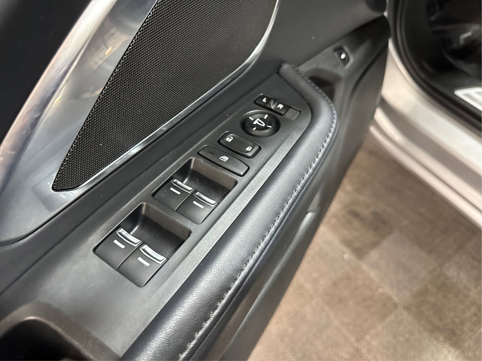 Used 2019 Acura RDX AWD image 27