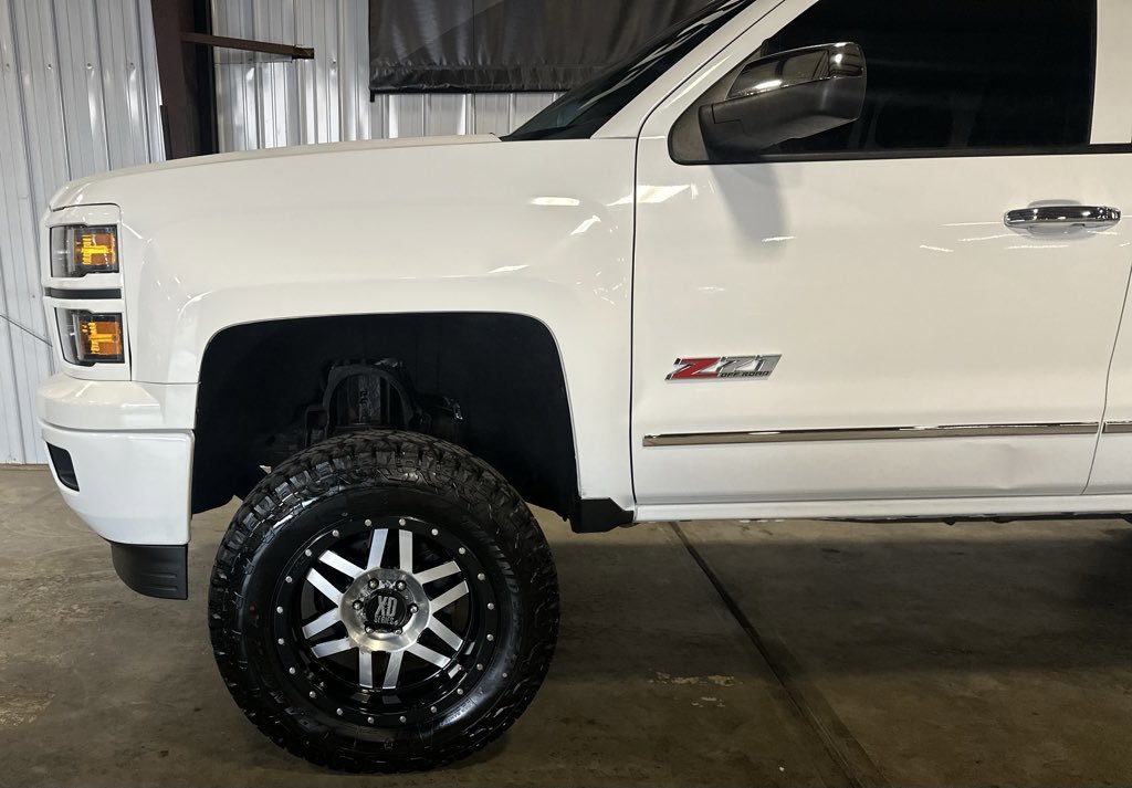 Used 2015 Chevrolet Silverado 1500 LT w/ Custom Sport Edition image 34