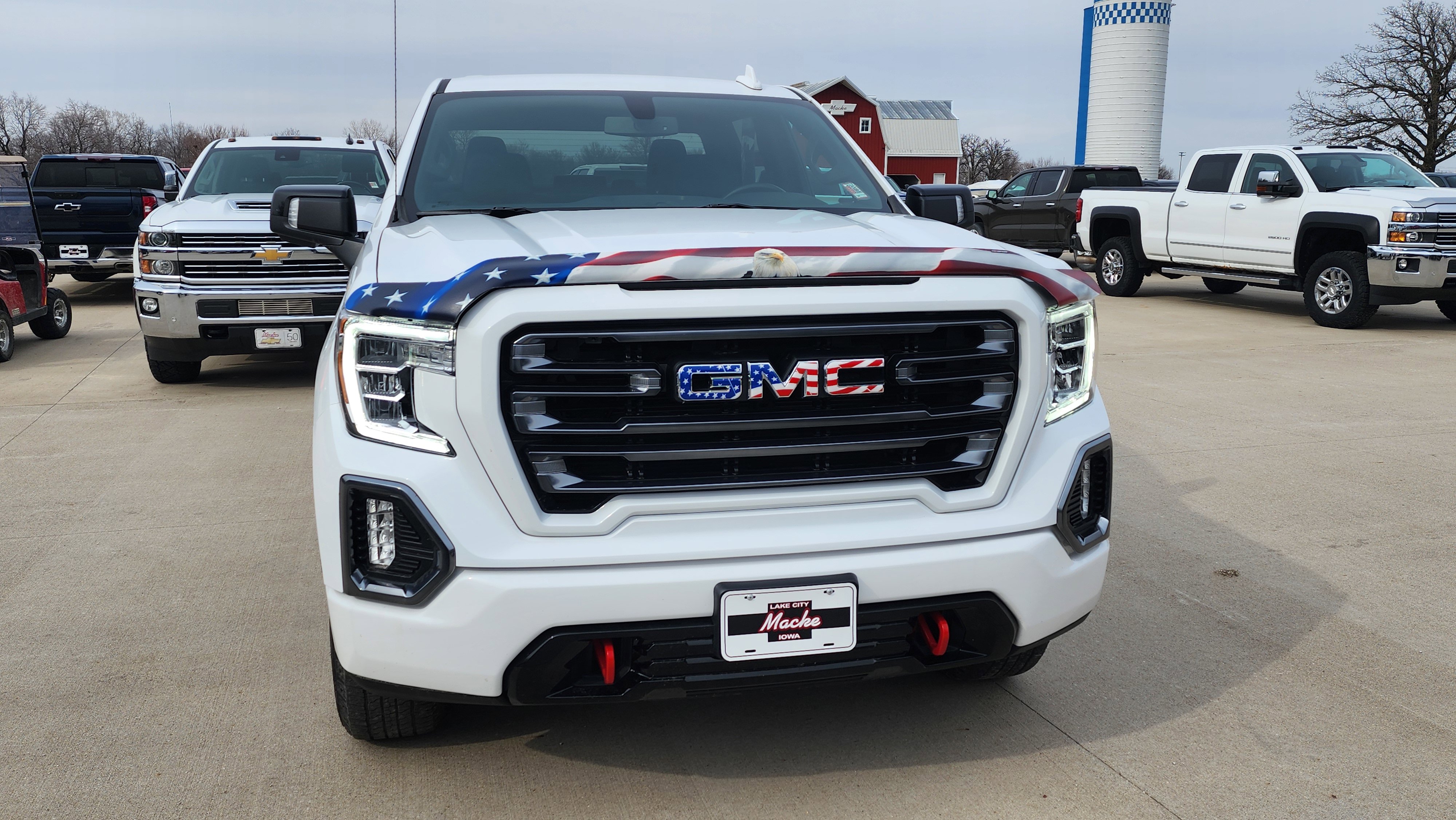 Used 2021 GMC Sierra 1500 AT4 AWD/4WD image 2