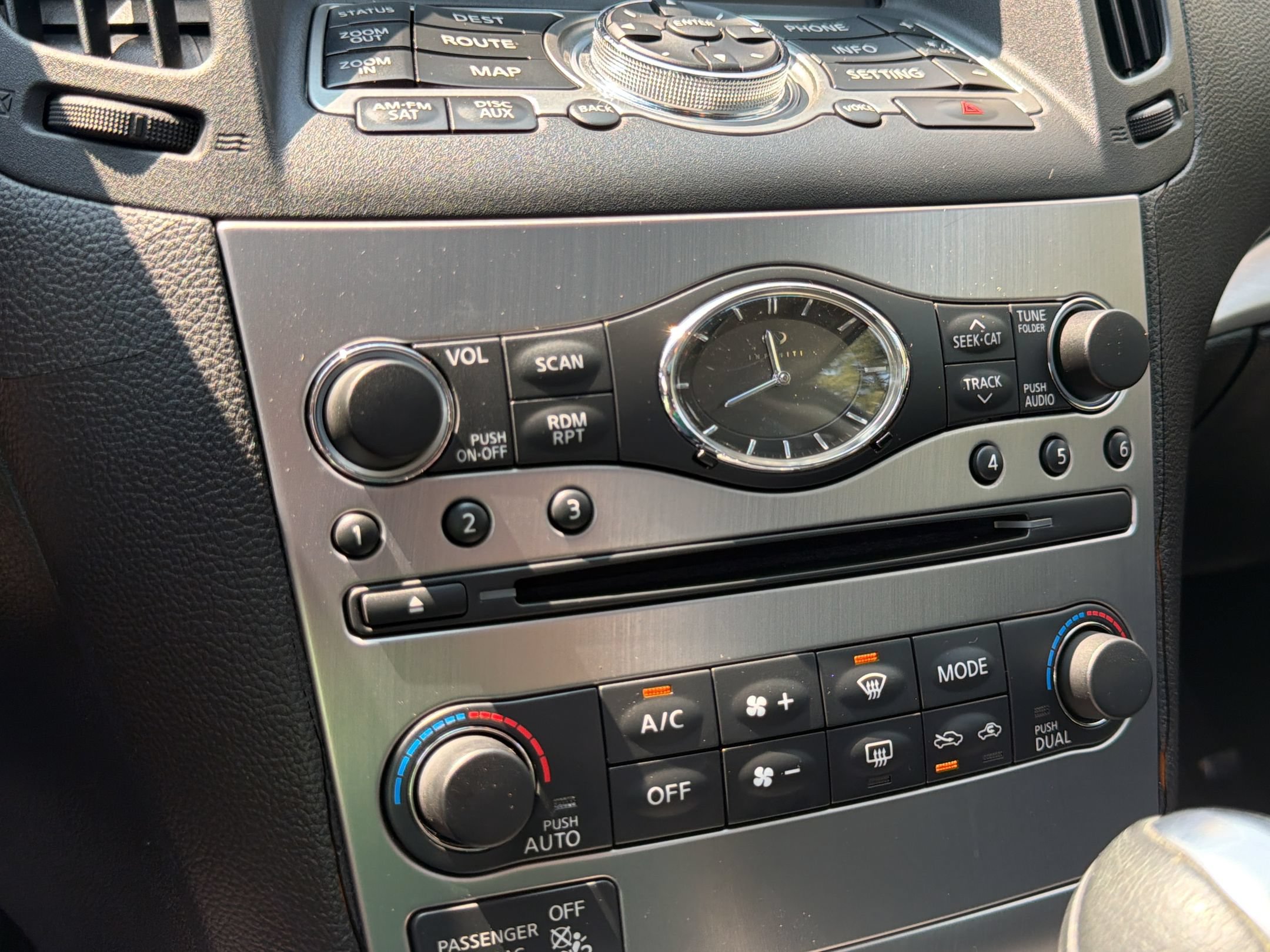 Used 2010 INFINITI G37 Journey w/ Premium Pkg RWD image 19