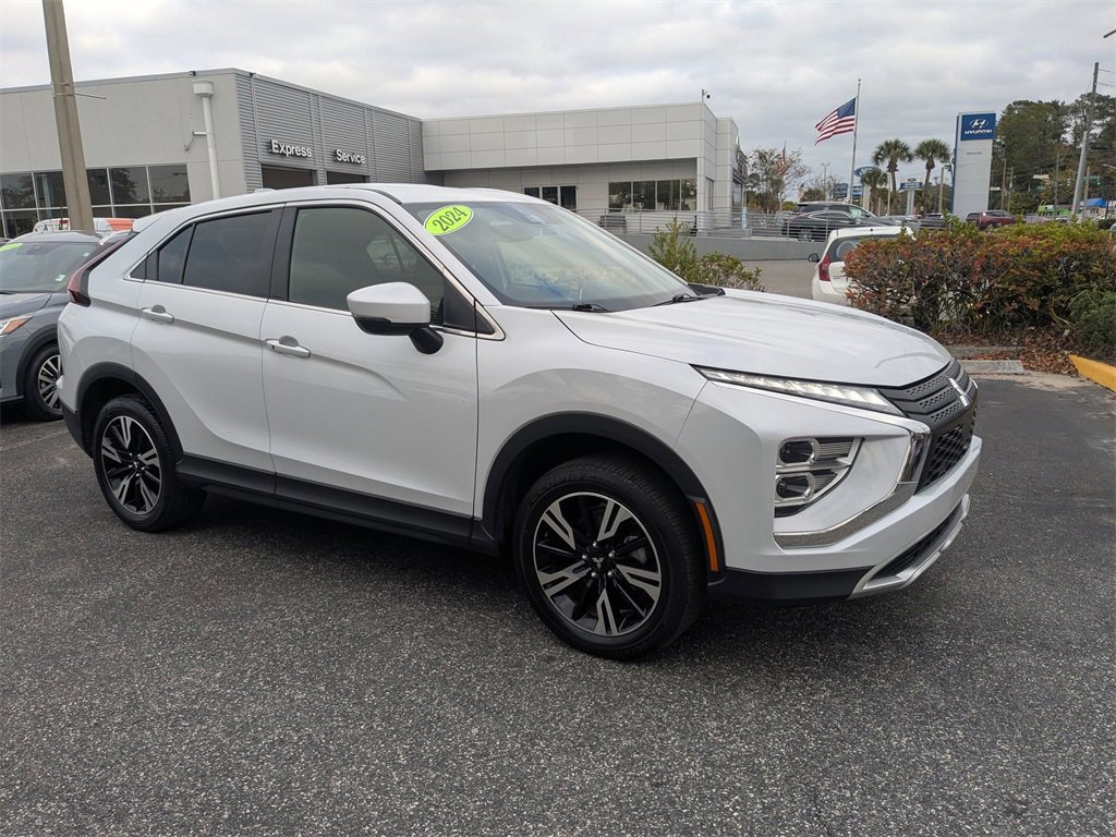 Used 2024 Mitsubishi Eclipse Cross SE image 2