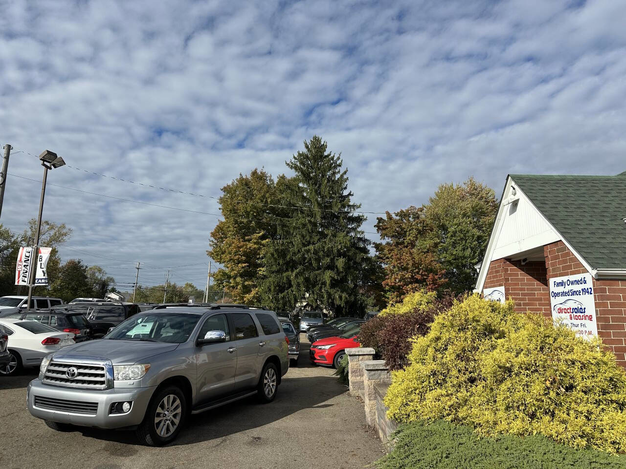 Used 2013 Toyota Sequoia Limited image 1