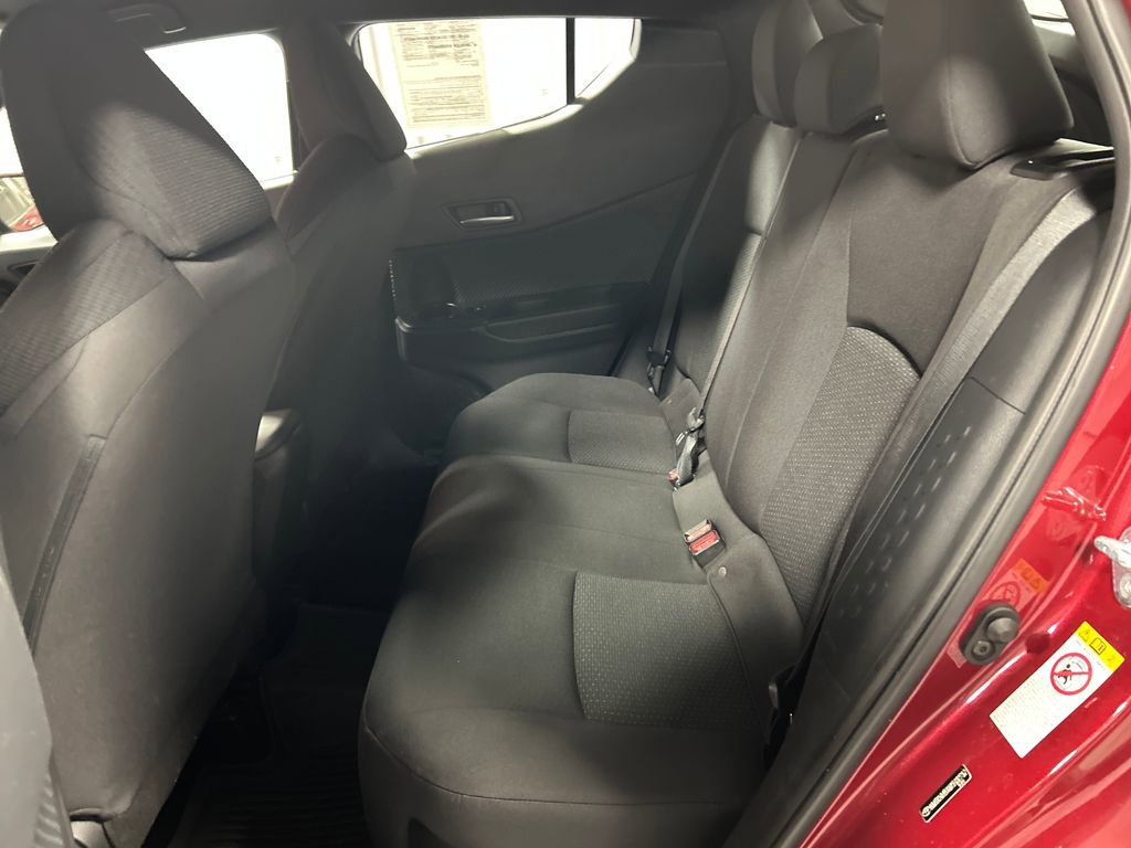 Used 2019 Toyota C-HR XLE image 21
