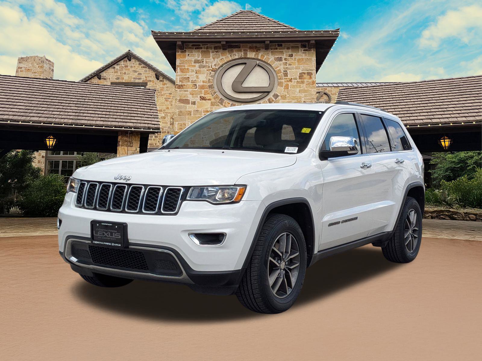 Used 2017 Jeep Grand Cherokee Limited RWD image 4