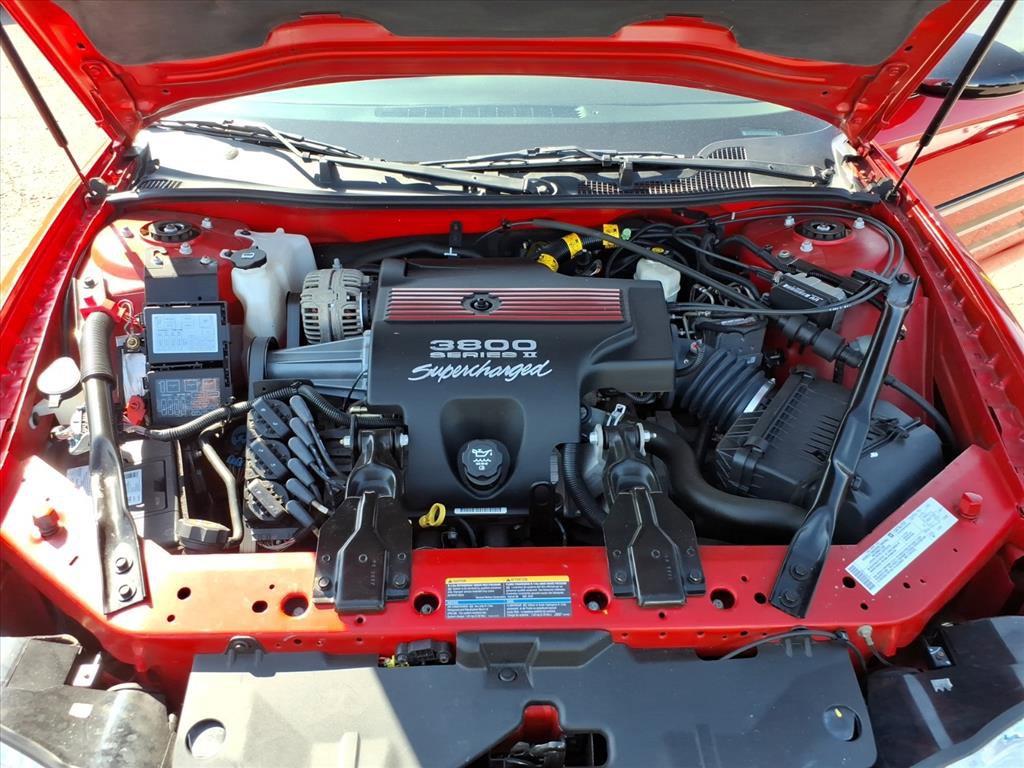 Used 2004 Chevrolet Monte Carlo SS w/ Dale Earnhardt Jr. Package FWD image 13