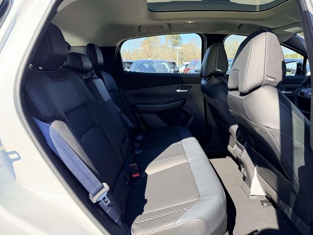 New 2026 Nissan Leaf Platinum+ w/ Cargo Package (Platinum+) image 11