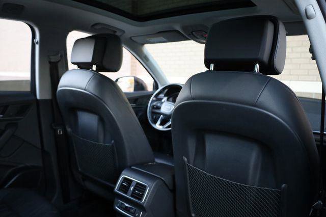Used 2018 Audi Q5 2.0T Premium Plus w/ Premium Plus Package AWD/4WD image 23