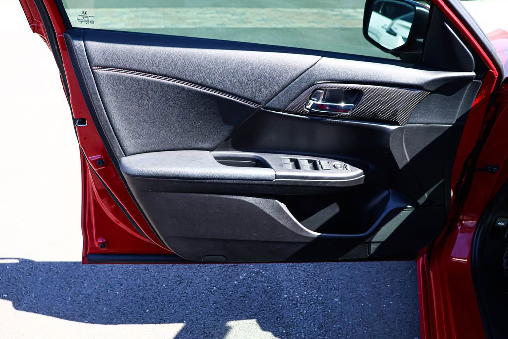 Used 2017 Honda Accord Sport Special Edition image 22
