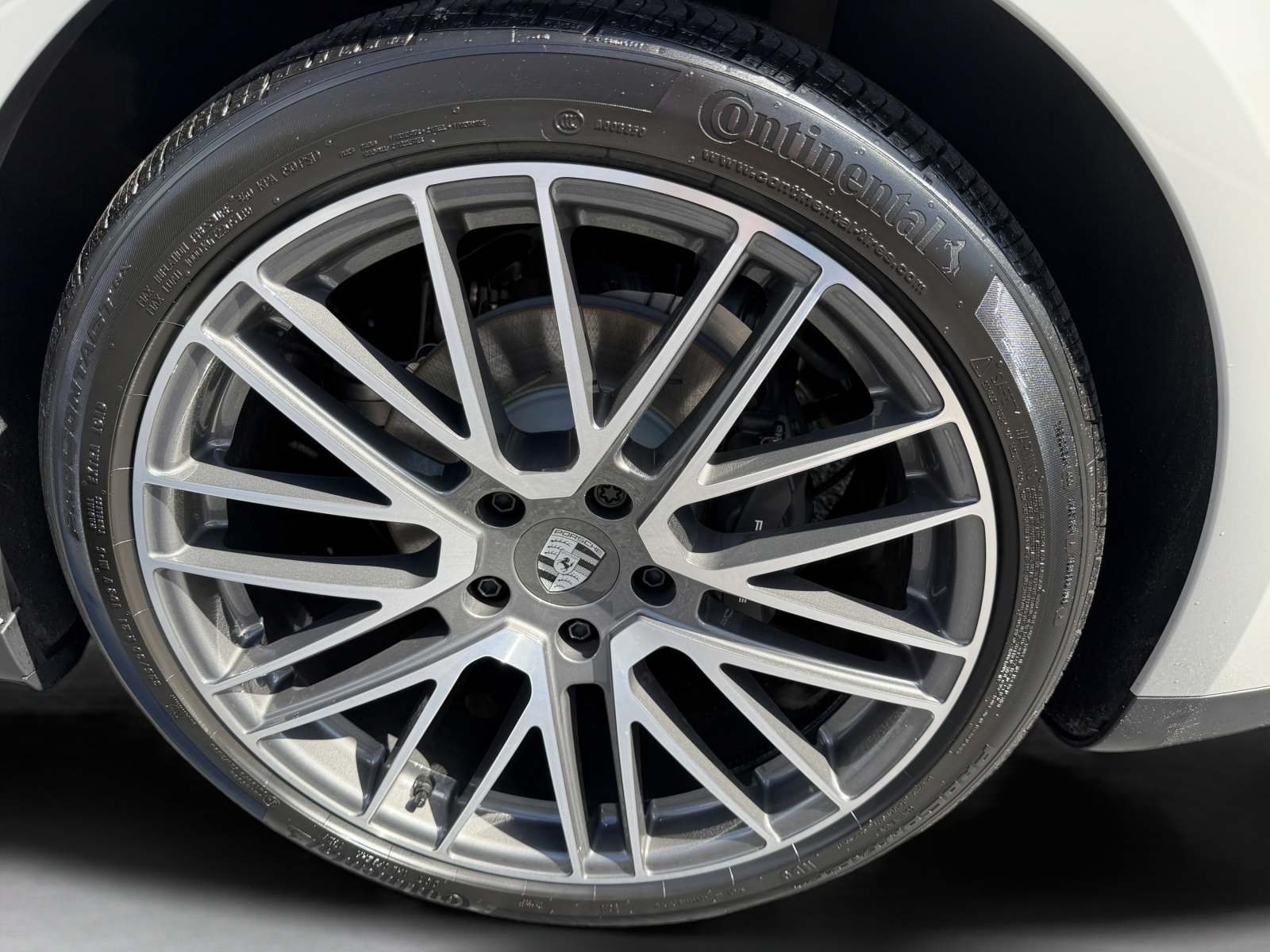 New 2026 Porsche Panamera RWD image 9