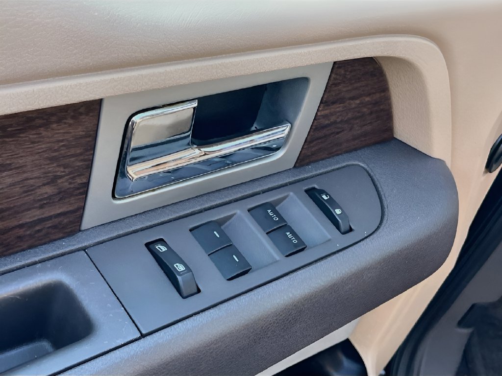 Used 2013 Ford F150 Lariat w/ Luxury Equipment Group AWD/4WD image 16