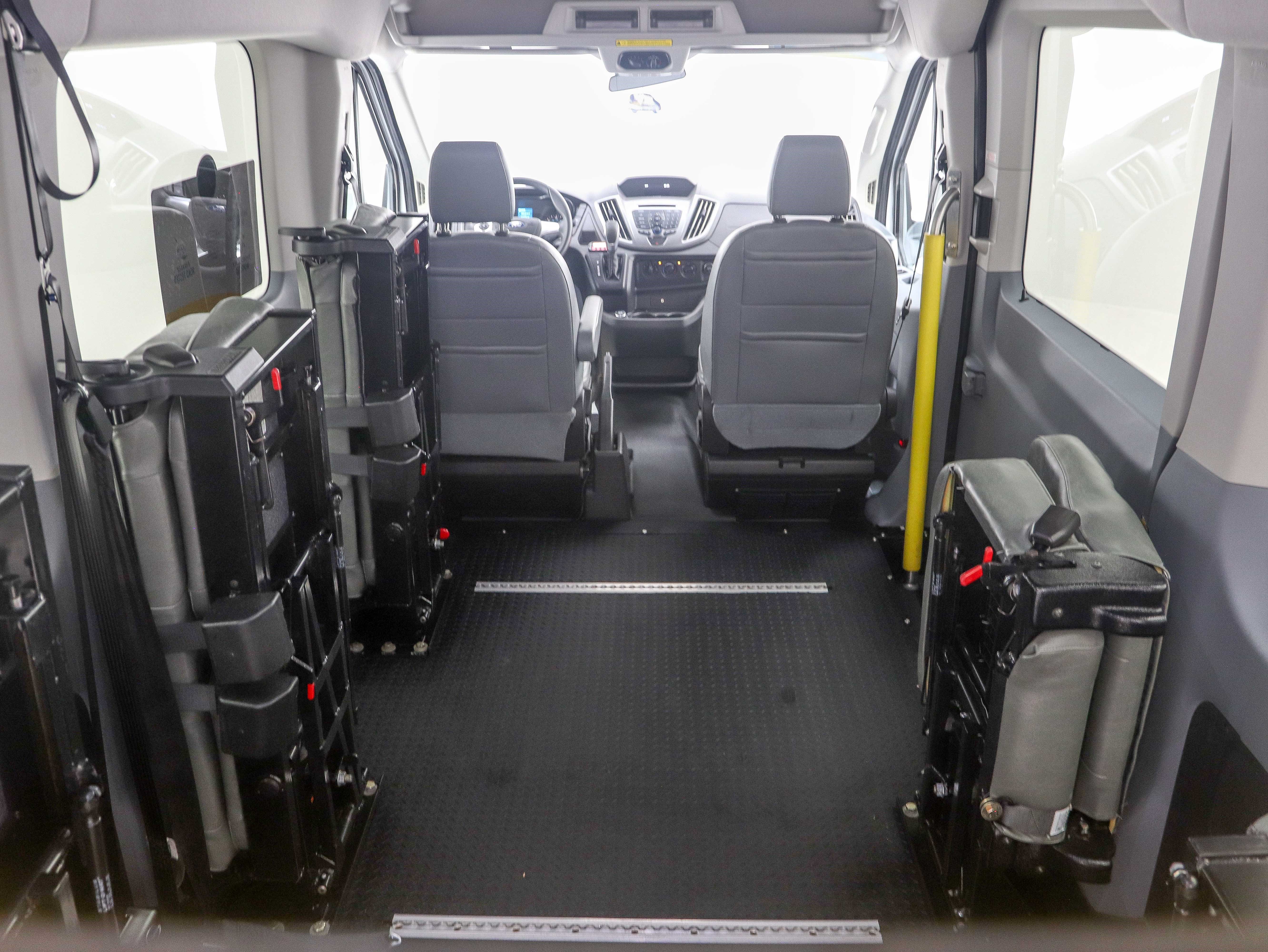Used 2017 Ford Transit 350 XL RWD image 13