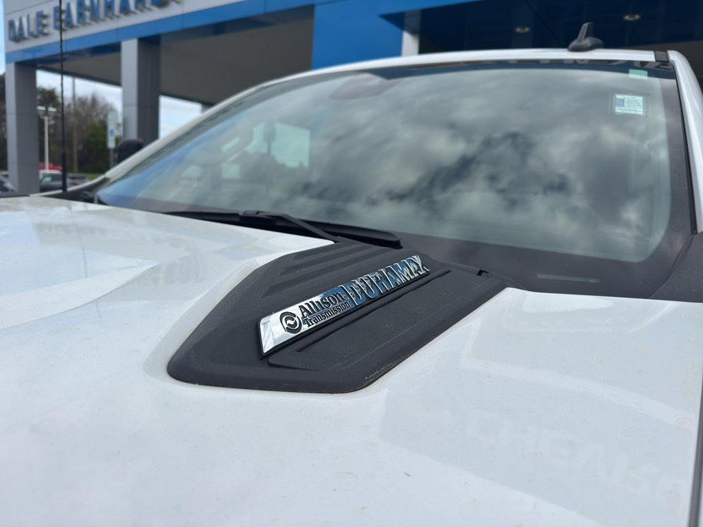 Used 2024 Chevrolet Silverado 3500 LT w/ Safety Package AWD/4WD image 12