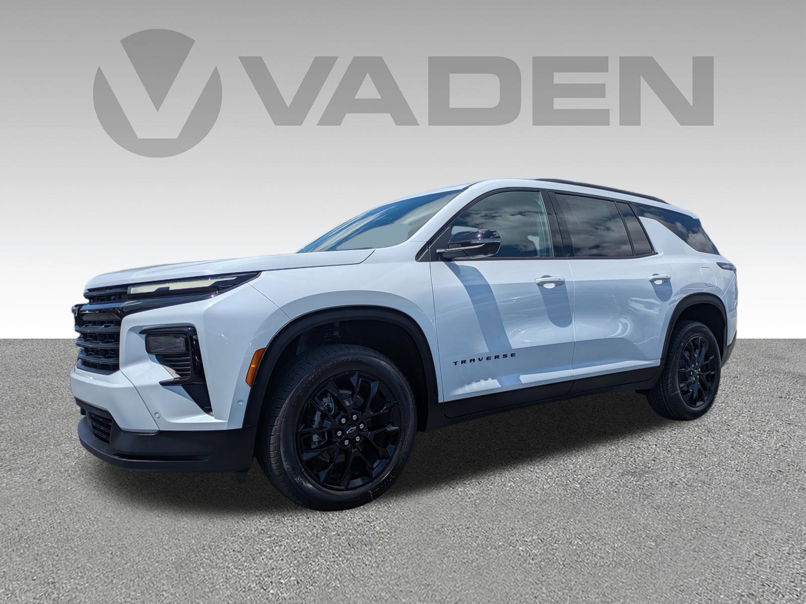 New 2026 Chevrolet Traverse LT w/ Enhanced Driving Package image 2