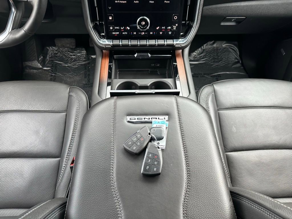 Certified 2025 GMC Yukon Denali image 22