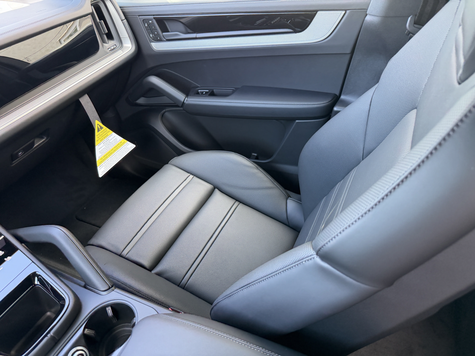 New 2026 Porsche Cayenne S AWD/4WD image 19