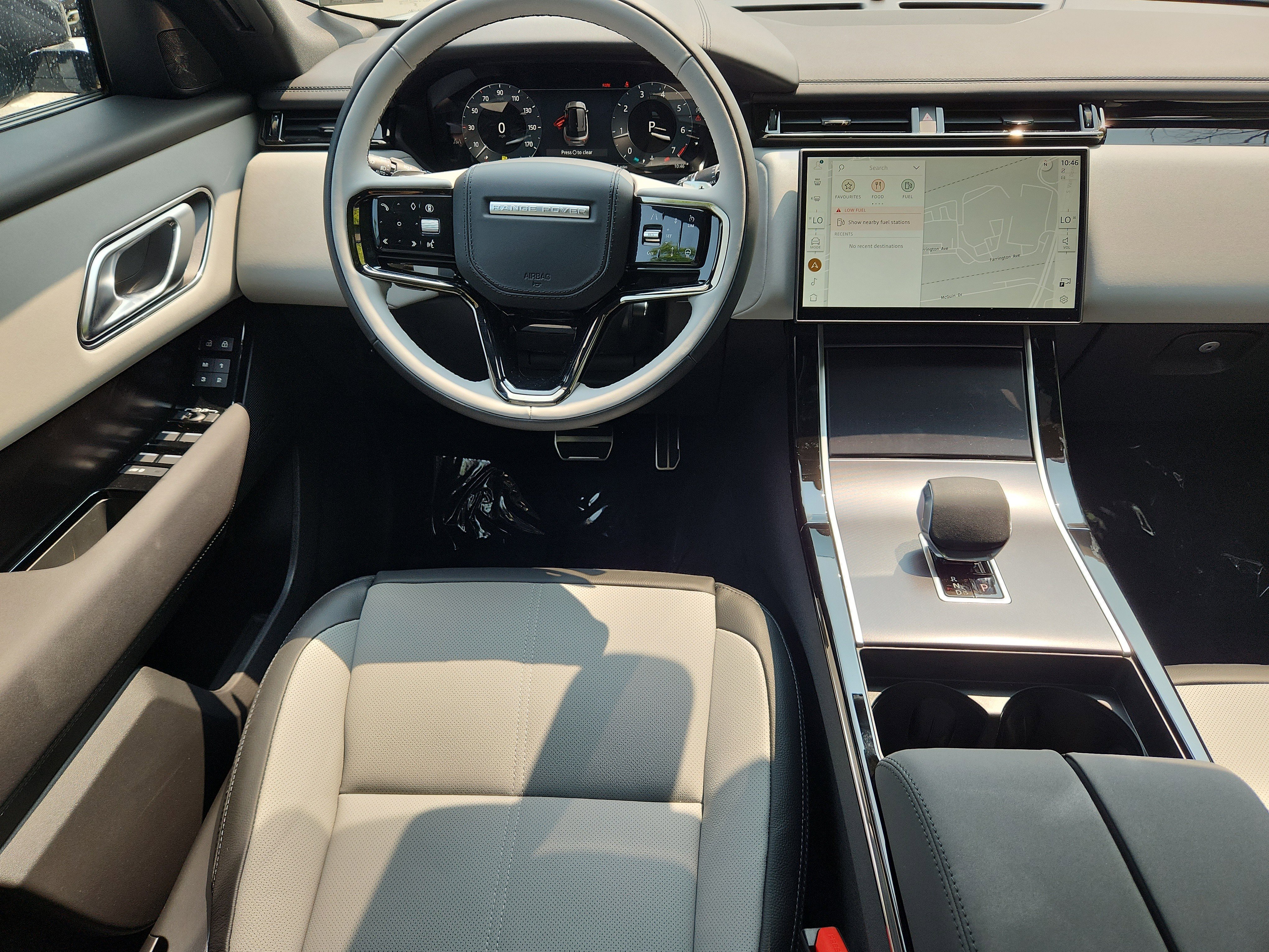 Used 2026 Land Rover Range Rover Velar Dynamic SE image 4