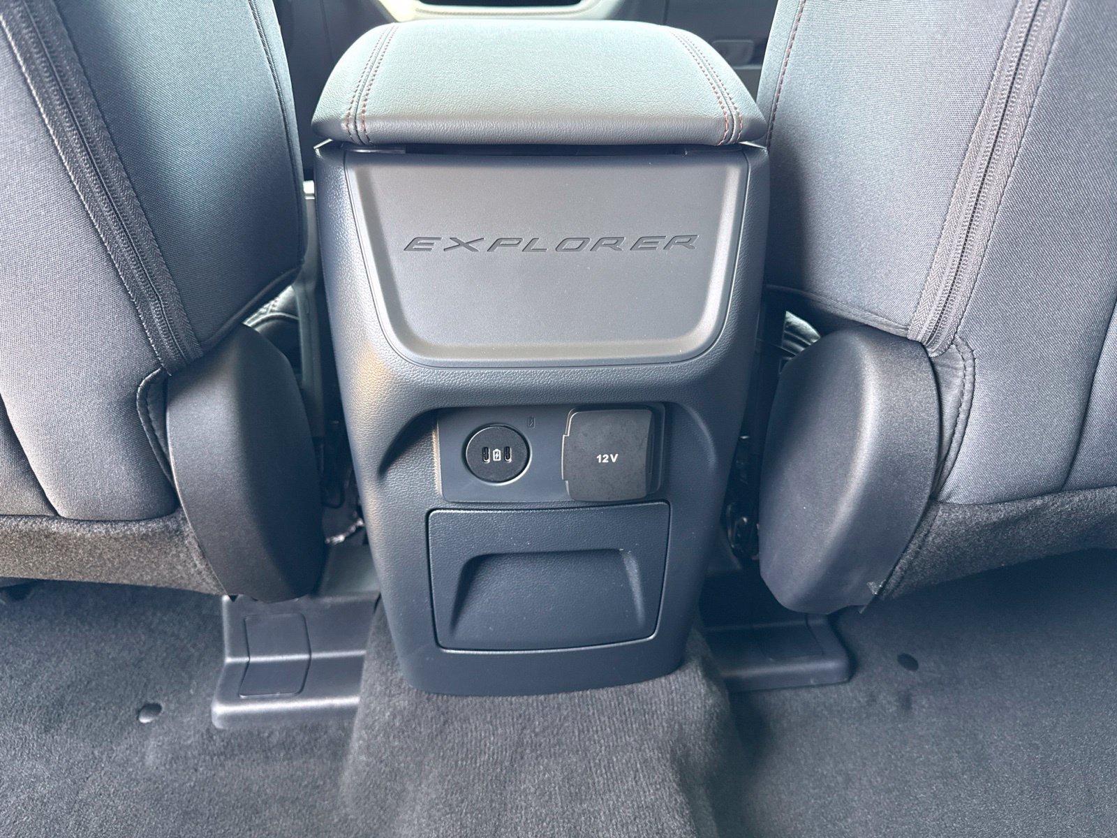 New 2026 Ford Explorer Active AWD/4WD image 13