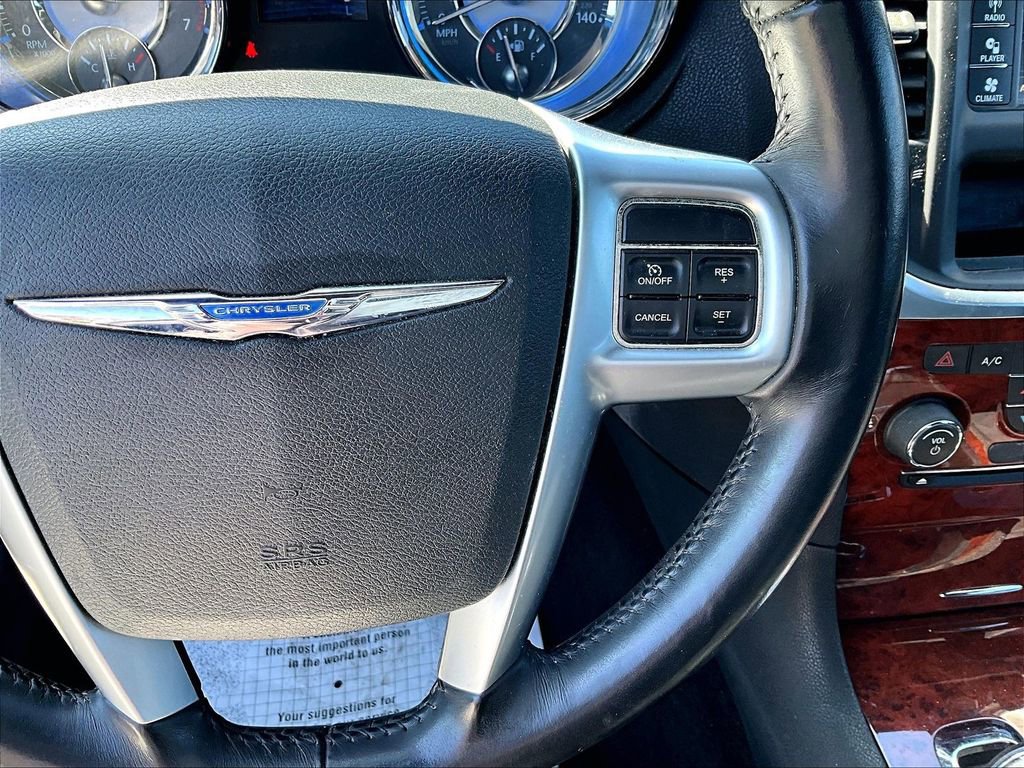 Used 2012 Chrysler 300 image 17
