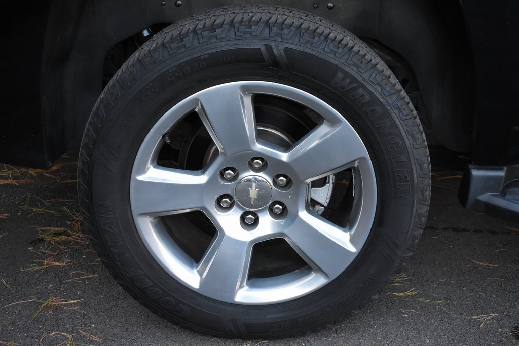 Used 2016 Chevrolet Tahoe LT w/ Luxury Package image 14