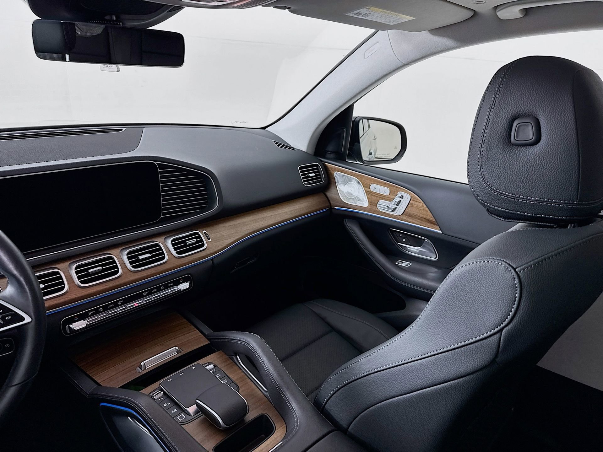 Certified 2025 Mercedes-Benz GLE 350 4MATIC image 26