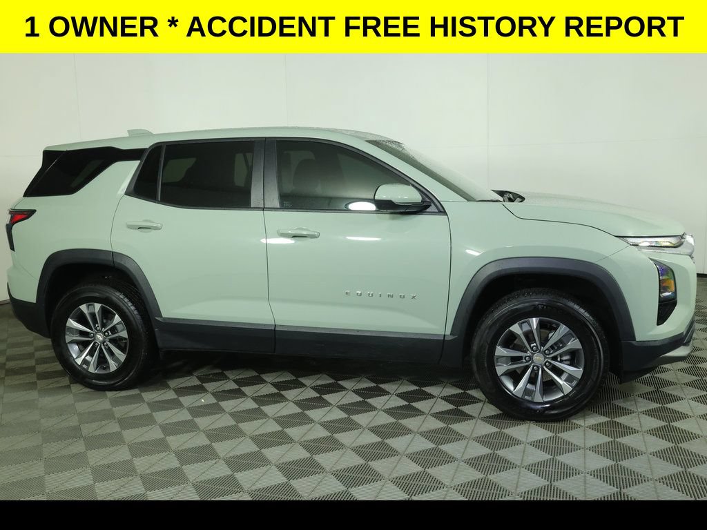 Used 2026 Chevrolet Equinox LT FWD image 2