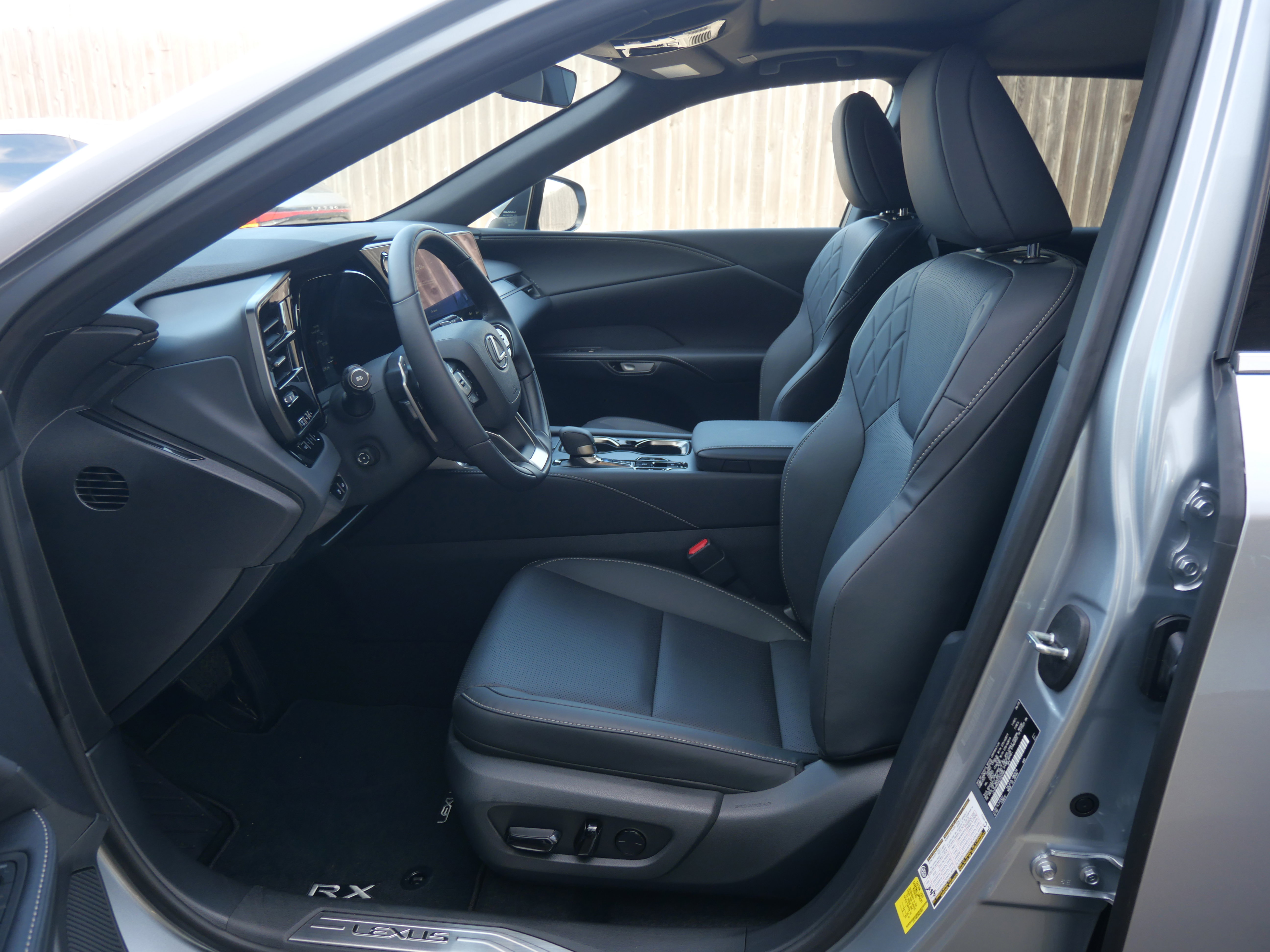 Used 2025 Lexus RX 350 Premium image 19