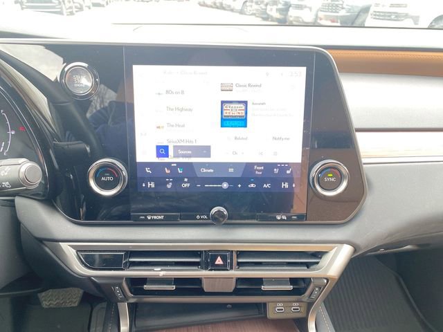 Used 2023 Lexus RX 350 Premium w/ Accessory Package AWD/4WD image 13