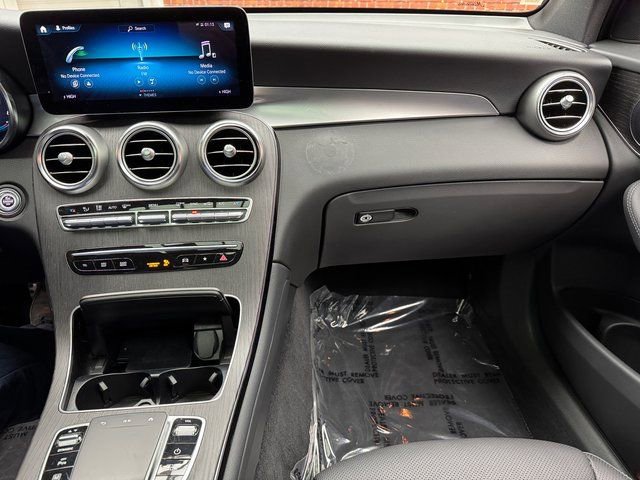Certified 2022 Mercedes-Benz GLC 300 4MATIC image 17