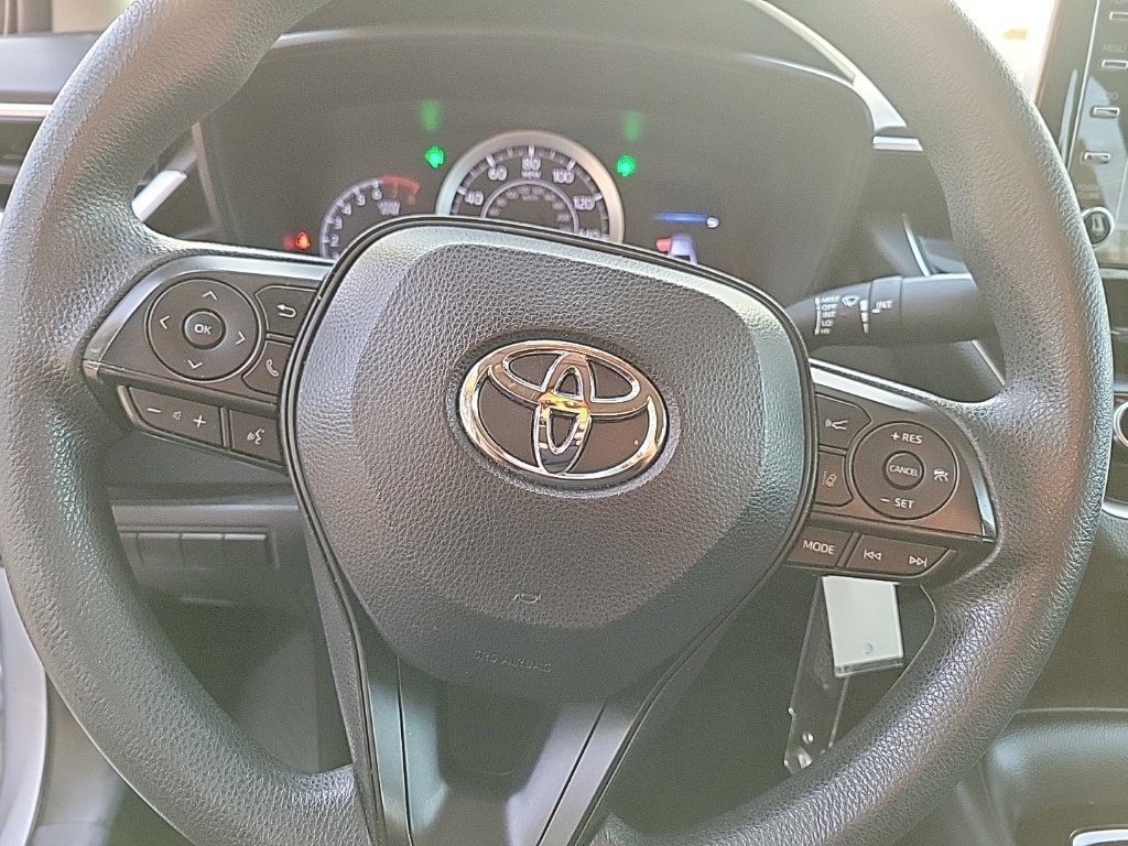 Used 2020 Toyota Corolla LE FWD image 9