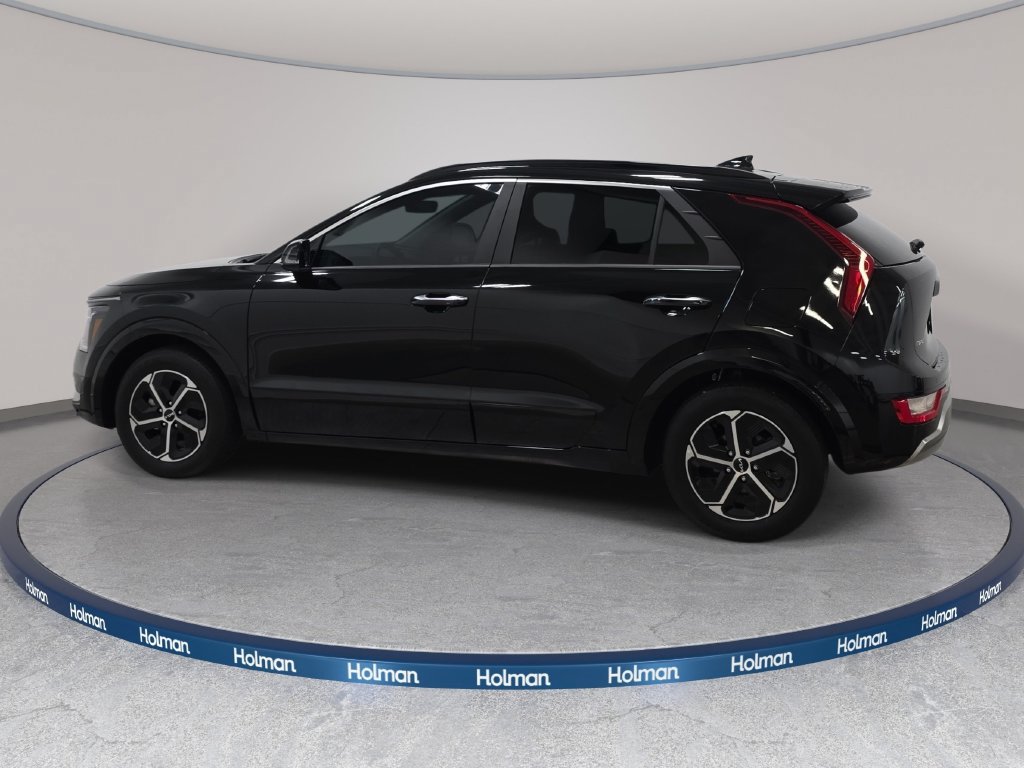Used 2025 Kia Niro FWD image 9