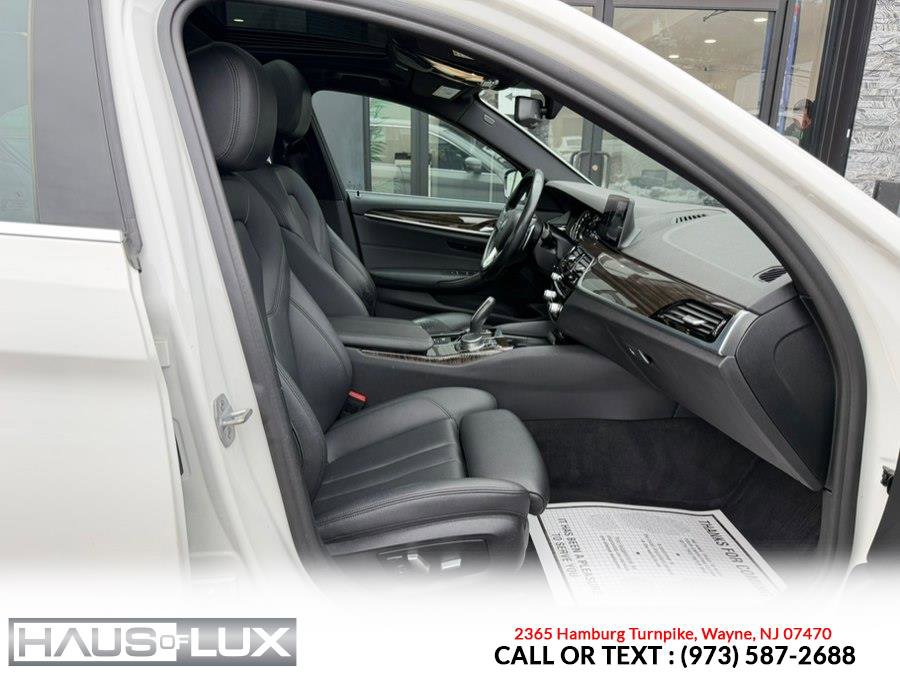Used 2019 BMW 530i xDrive AWD/4WD image 18